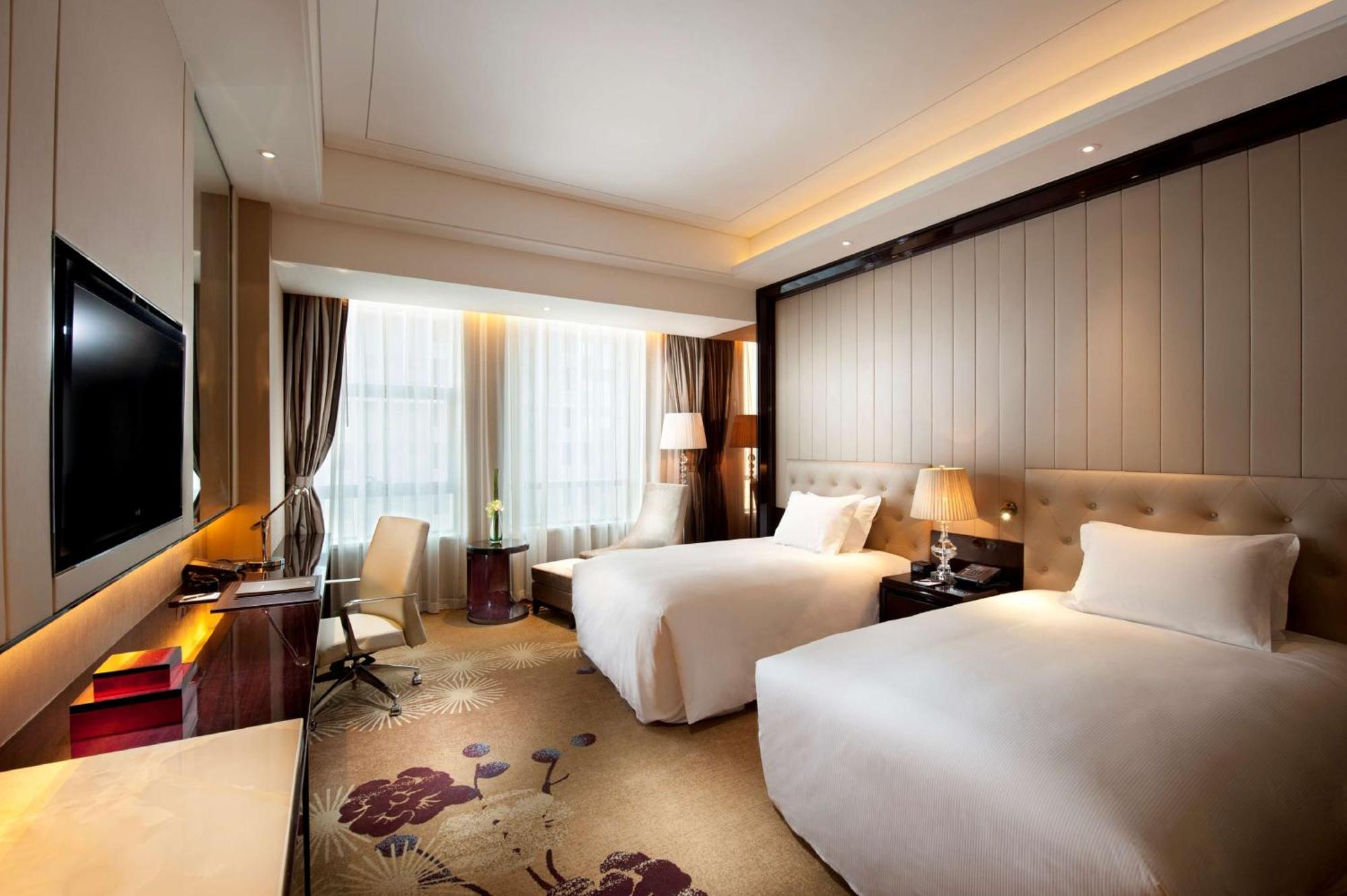 Отель Hilton Nanjing Нанкин Экстерьер фото