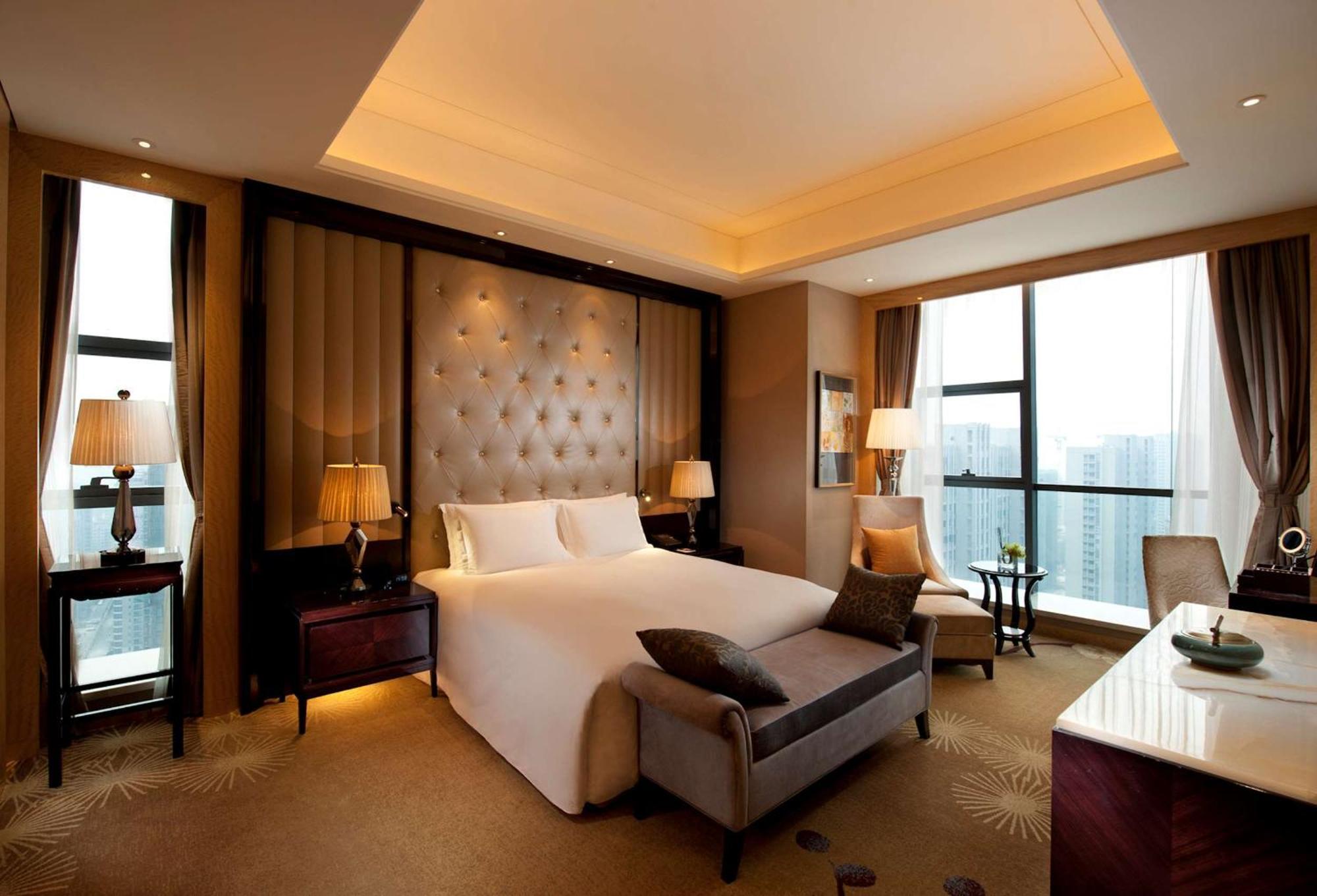Отель Hilton Nanjing Нанкин Экстерьер фото