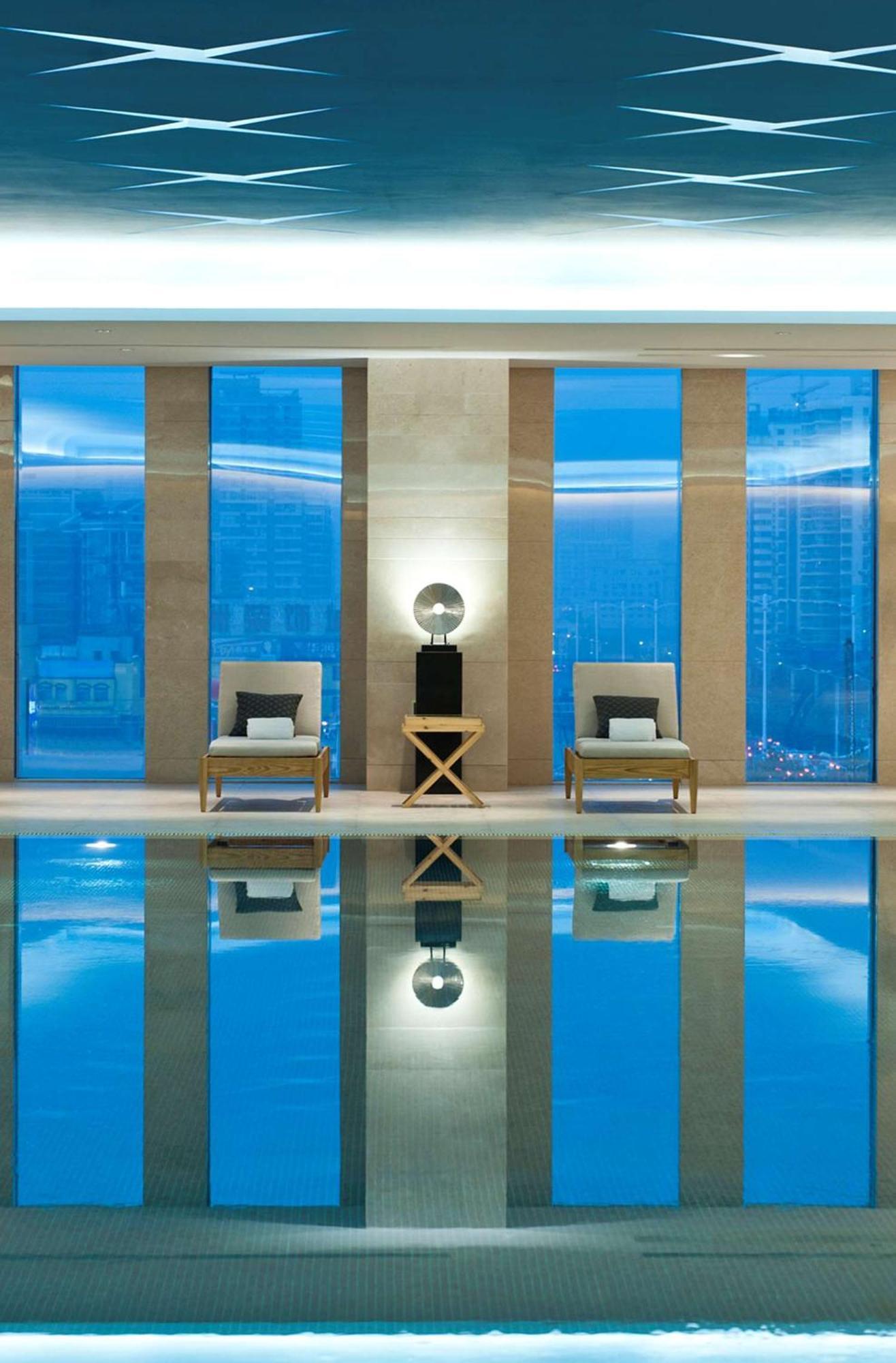 Отель Hilton Nanjing Нанкин Экстерьер фото